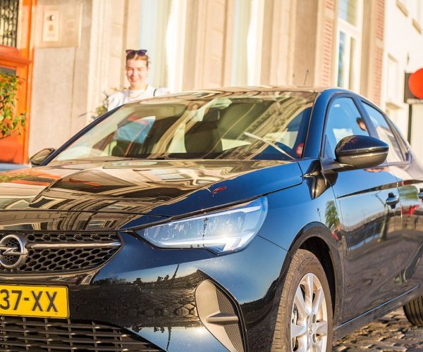 Adrem-autoverhuur-personenauto-huren-homepage